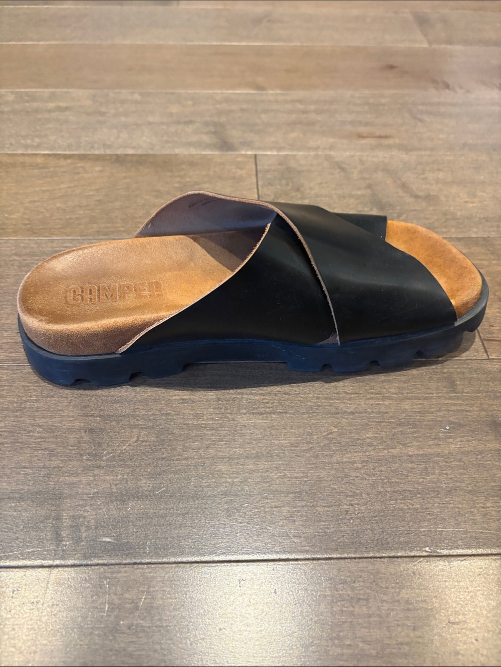 Camper Black Leather Cross-Band Slide Sandals - Picture 3 of 6